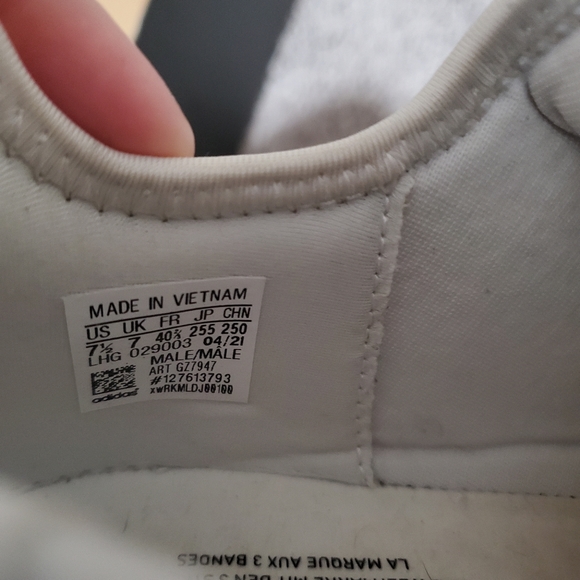 Adidas NMD R1 - Picture 3 of 5